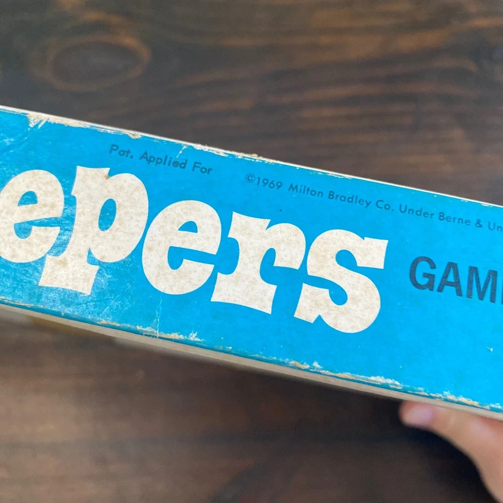 Vintage 1969 Milton Bradley Finders Keepers Board Game 4910 Memory Strategy - Picture 3 of 11